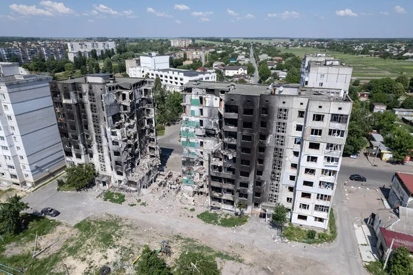 Bu stok fotoğrafı Ukrayna 'daki savaşın sonucunu gösteriyor. Bucha, Borodyanka' da yıkılan bir yerleşim yeri.