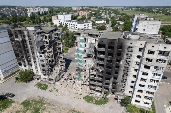Bu stok fotoğrafı Ukrayna 'daki savaşın sonucunu gösteriyor. Bucha, Borodyanka' da yıkılan bir yerleşim yeri.