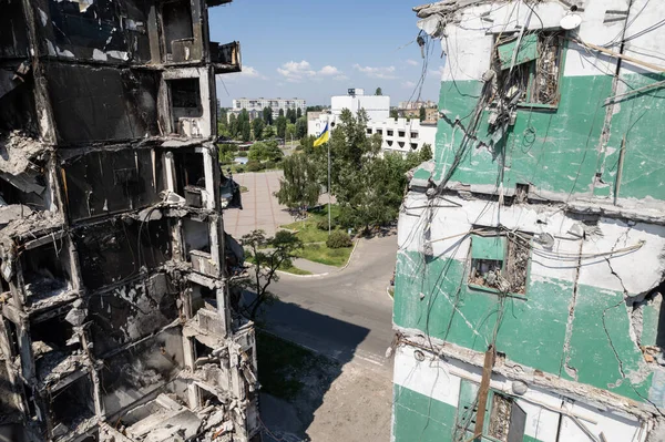 Bu stok fotoğrafı Ukrayna 'daki savaşın sonucunu gösteriyor. Bucha, Borodyanka' da yıkılan bir yerleşim yeri.