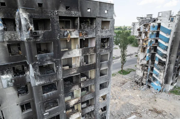Bu stok fotoğrafı Ukrayna 'daki savaşın sonucunu gösteriyor. Bucha, Borodyanka' da yıkılan bir yerleşim yeri.