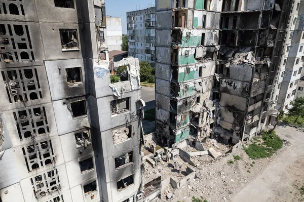 Bu stok fotoğrafı Ukrayna 'daki savaşın sonucunu gösteriyor. Bucha, Borodyanka' da yıkılan bir yerleşim yeri.
