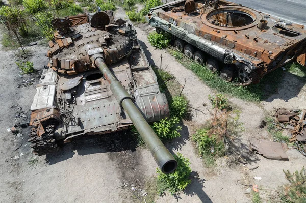 Bu stok fotoğrafı Ukrayna 'daki yok edilmiş askeri teçhizatın hava görüntüsünü gösteriyor.