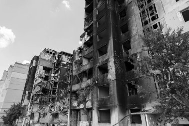 Bu siyah-beyaz fotoğraf Ukrayna 'daki savaşın sonucunu gösteriyor. Borodyanka, Bucha bölgesindeki yıkılan bir yerleşim yeri.