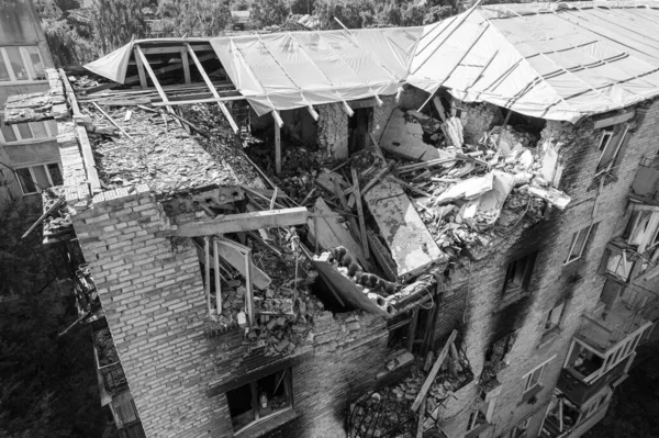 Stock Black White Photo Shows Aftermath War Ukraine Destroyed Building — Stock Photo, Image