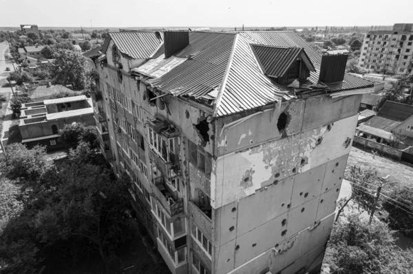 Stock Black White Photo Shows Aftermath War Ukraine Destroyed Building — Stock Photo, Image