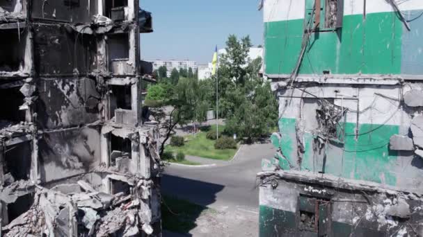 Este Video Muestra Edificio Residencial Destruido Borodyanka Distrito Bucha — Vídeos de Stock