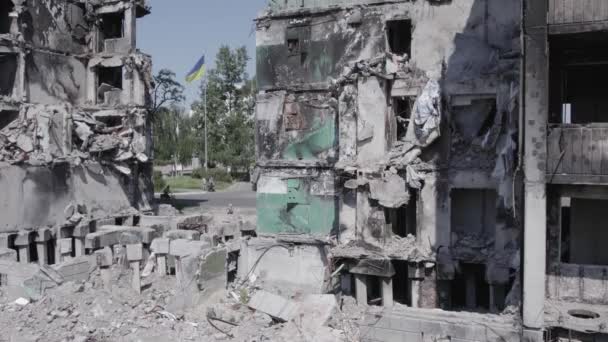 Este Vídeo Mostra Consequências Guerra Ucrânia Edifício Residencial Destruído Borodyanka — Vídeo de Stock