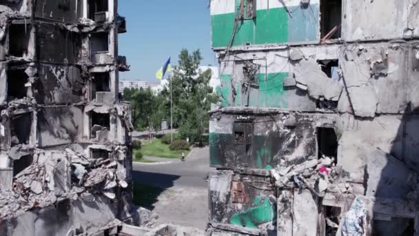 Deze Stockvideo Toont Een Verwoest Woongebouw Tijdens Oorlog Oekraïne Borodyanka — Stockvideo
