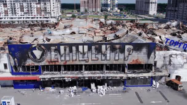 Nagranie Pokazuje Zniszczony Budynek Centrum Handlowego Bucha Ukraina Podczas Wojny — Wideo stockowe