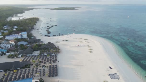 Detta Lager Video Visar Antenn Utsikt Över Stranden Zanzibar Tanzania — Stockvideo