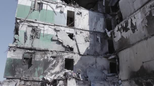 Este Video Muestra Guerra Ucrania Edificio Residencial Destruido Borodyanka Gris — Vídeo de stock