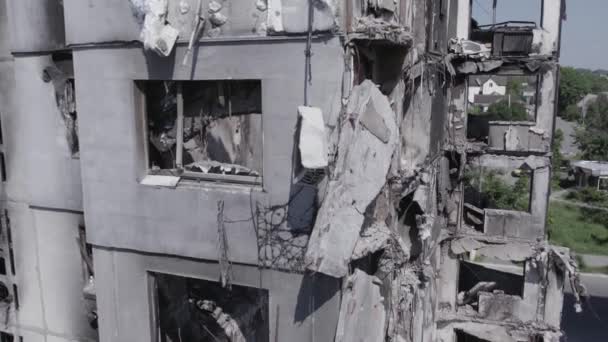Dieses Archivvideo Zeigt Den Krieg Der Ukraine Ein Zerstörtes Wohnhaus — Stockvideo