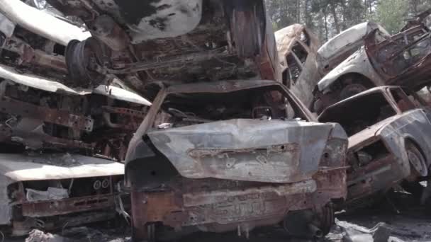 Stock Video Shows Aftermath War Ukraine Burned Shot Cars Grey — Stockvideo