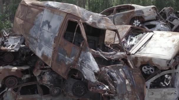 Este Vídeo Mostra Consequências Guerra Ucrânia Carros Queimados Filmados Cinza — Vídeo de Stock