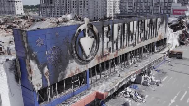 Este Vídeo Mostra Edifício Destruído Centro Comercial Bucha Ucrânia Durante — Vídeo de Stock