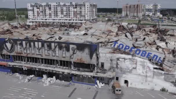 Este Vídeo Mostra Edifício Destruído Centro Comercial Bucha Ucrânia Durante — Vídeo de Stock