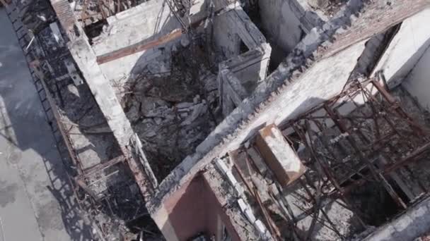 Deze Stockvideo Toont Een Verwoest Gebouw Stad Makariv Tijdens Oorlog — Stockvideo
