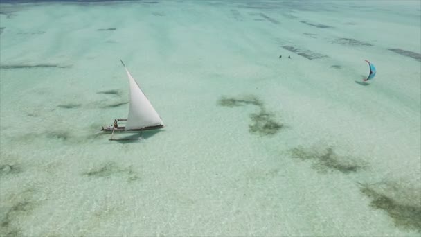 Dieses Archivvideo Zeigt Boote Ozean Vor Sansibar Zeitlupe Auflösung — Stockvideo