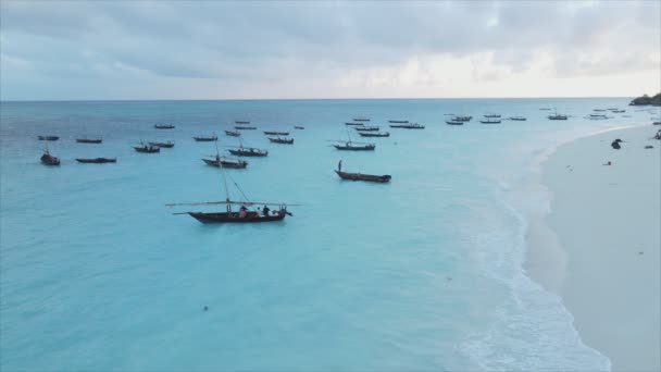 Cette Vidéo Montre Des Bateaux Dans Océan Large Des Côtes — Video