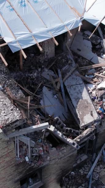 Stock Vertical Video Shows Destroyed Building City Makariv War Ukraine — Video