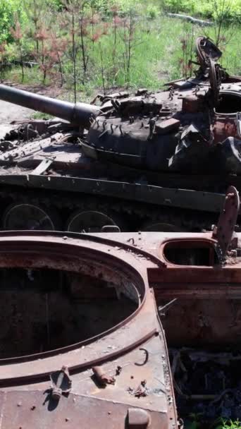 Stock Vertical Video Shows Aerial View Destroyed Military Equipment Ukraine — Vídeos de Stock