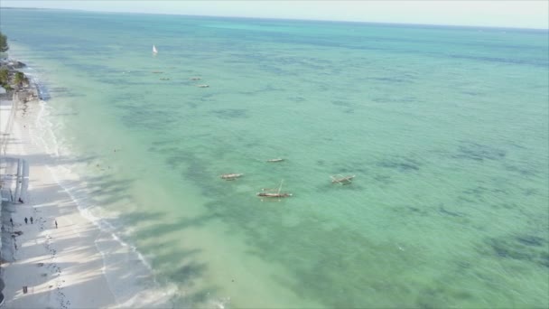 Αυτό Απόθεμα Βίντεο Δείχνει Μια Εναέρια Άποψη Του Ωκεανού Κοντά — Αρχείο Βίντεο