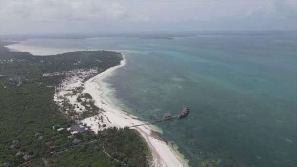 Stock Video Shows Aerial View Ocean Coast Zanzibar Tanzania Slow — 비디오