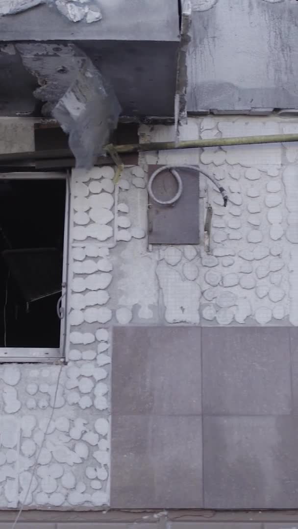 Questo Video Verticale Mostra Conseguenze Della Guerra Ucraina Edificio Residenziale — Video Stock