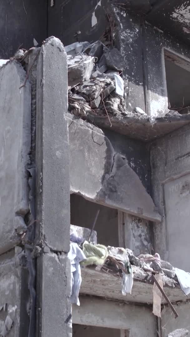 Questo Video Verticale Mostra Conseguenze Della Guerra Ucraina Edificio Residenziale — Video Stock