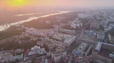 Bu stok görüntüler Ukrayna 'nın Kyiv kentinin sabah 8 km çözünürlüğündeki hava görüntüsünü gösteriyor.