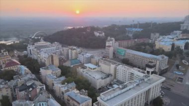 Bu stok görüntüler Ukrayna 'nın Kyiv kentinin sabah 8 km çözünürlüğündeki hava görüntüsünü gösteriyor.