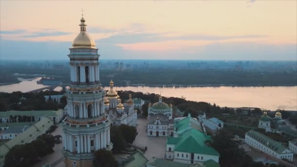 Stock Video Shows Aerial View Kyiv Pechersk Lavra Morning Sunrise — Stockvideo