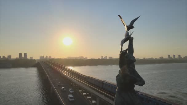 Stock Footage Shows Aerial View Metro Bridge Morning Sunrise Kyiv — Vídeo de Stock