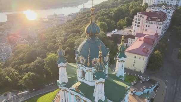 Deze Beelden Tonen Luchtfoto Van Andrews Church Kiev Oekraïne Resolutie — Stockvideo