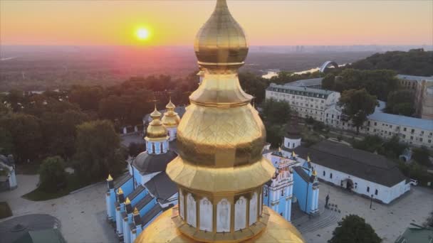 Stock Footage Shows Aerial View Michaels Golden Domed Monastery Kyiv — Wideo stockowe