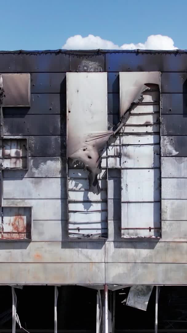 Stock Vertical Video Shows Destroyed War Building Shopping Center Bucha — Stockvideo