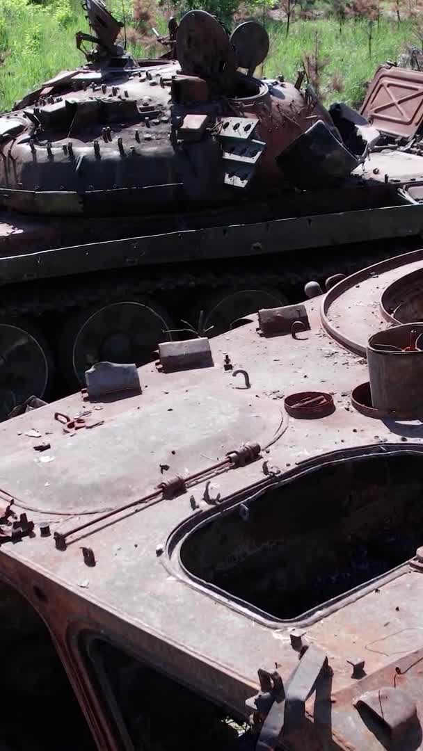 Видео Показан Воздушный Вид Уничтоженной Военной Техники Украине — стоковое видео