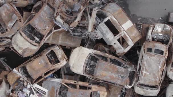 Questo Video Verticale Mostra Una Discarica Auto Sparate Bruciate Nel — Video Stock