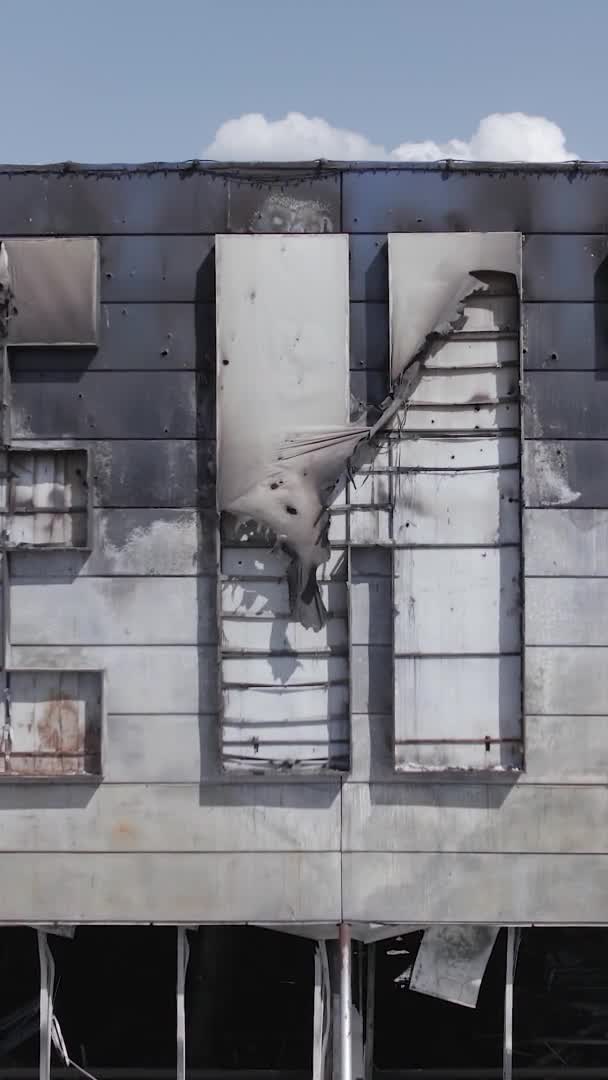 Stock Vertical Video Shows Destroyed War Building Shopping Center Bucha — Stockvideo