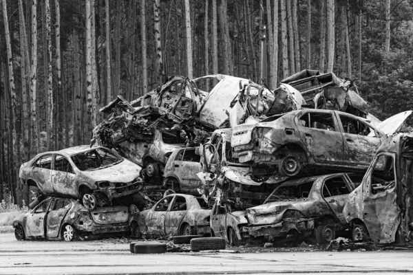 Stock Black White Photo Shows Dump Shot Burned Cars Irpin — Photo