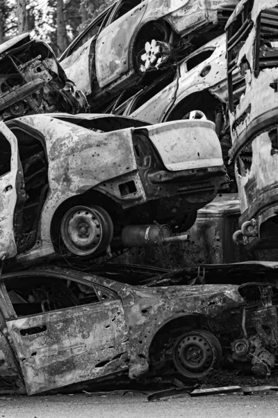 Stock Black White Photo Shows Dump Shot Burned Cars Irpin — Stockfoto