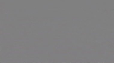 Bu video 8K çözünürlükte Zanzibar açıklarında okyanustaki tekneleri gösteriyor.