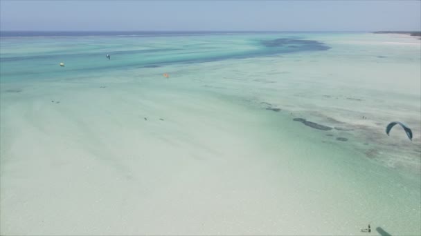 Este Vídeo Mostra Kitesurf Perto Costa Zanzibar Tanzânia Resolução — Vídeo de Stock