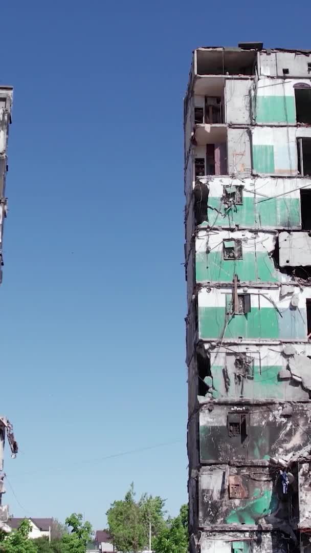 Cette Vidéo Verticale Montre Les Conséquences Guerre Ukraine Bâtiment Résidentiel — Video