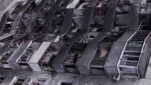 Stock Vertical Video Shows Aftermath War Ukraine Destroyed Residential Building — Stock Video