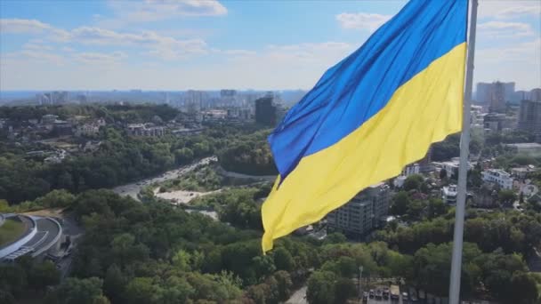 Stock Footage Shows Aerial View National Flag Ukraine Kyiv Resolution — Stockvideo