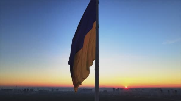 Stock Footage Shows Aerial View National Flag Ukraine Kyiv Resolution — стоковое видео