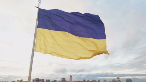 Stock Footage Shows Aerial View National Flag Ukraine Kyiv Resolution — Αρχείο Βίντεο