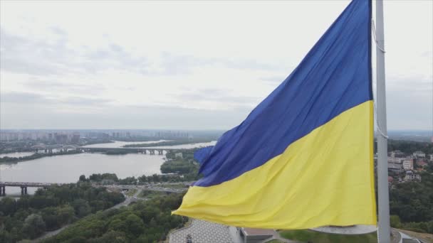 Stock Footage Shows Aerial View National Flag Ukraine Kyiv Resolution — 图库视频影像