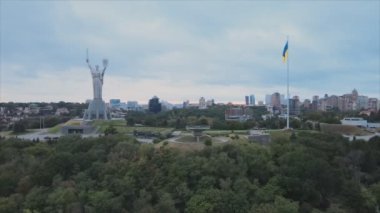 Bu stok görüntüler Ukrayna 'nın 8K çözünürlüklü ulusal bayrağını gösteriyor.